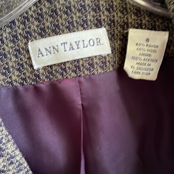 Ann Taylor cropped jacket, size 8 - Picture 2 of 2